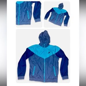 Nike vintage style Windbreaker jacket.